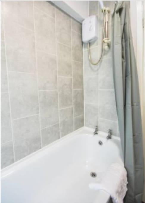 Antonio Str Liverpool 6 Beds Экстерьер фото